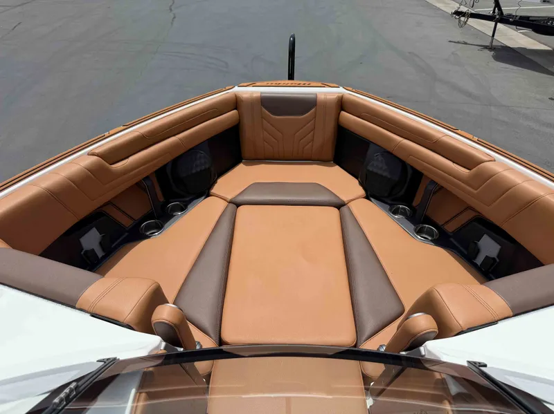Slide: The Image of Malibu 25 LSV 2026 - 22