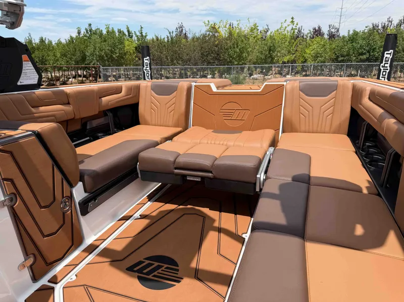 Slide: The Image of Malibu 25 LSV 2026 - 28