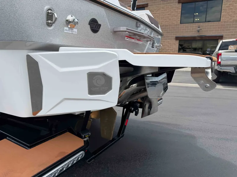 Slide: The Image of Malibu 25 LSV 2026 - 3