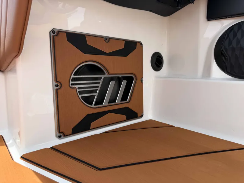 Slide: The Image of Malibu 25 LSV 2026 - 20