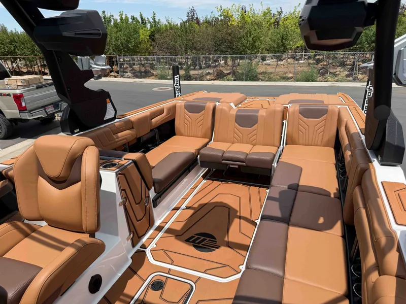 Slide: The Image of Malibu 25 LSV 2026 - 34