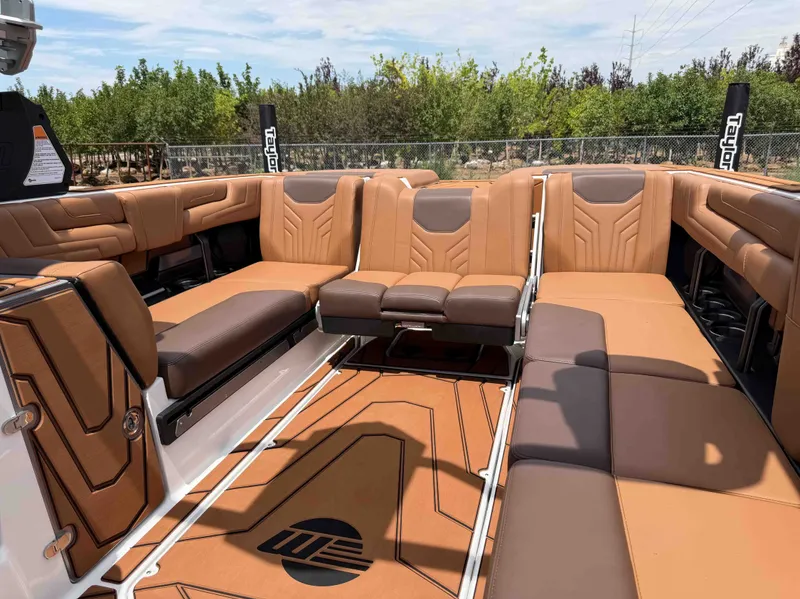 Slide: The Image of Malibu 25 LSV 2026 - 30