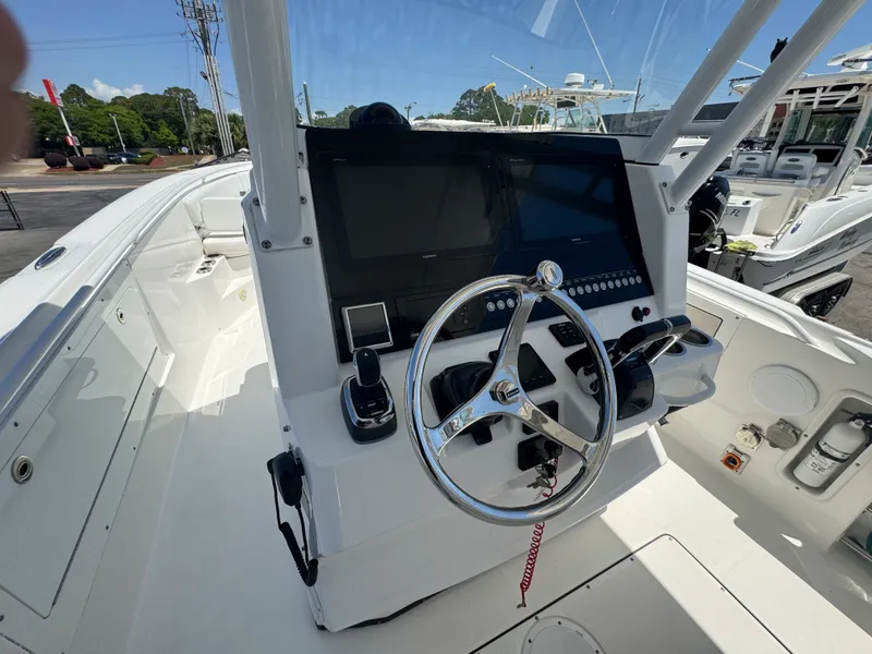 Slide: The Image of EdgeWater 320 CC 2017 - 19