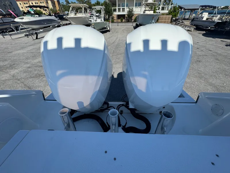 Slide: The Image of EdgeWater 320 CC 2017 - 9