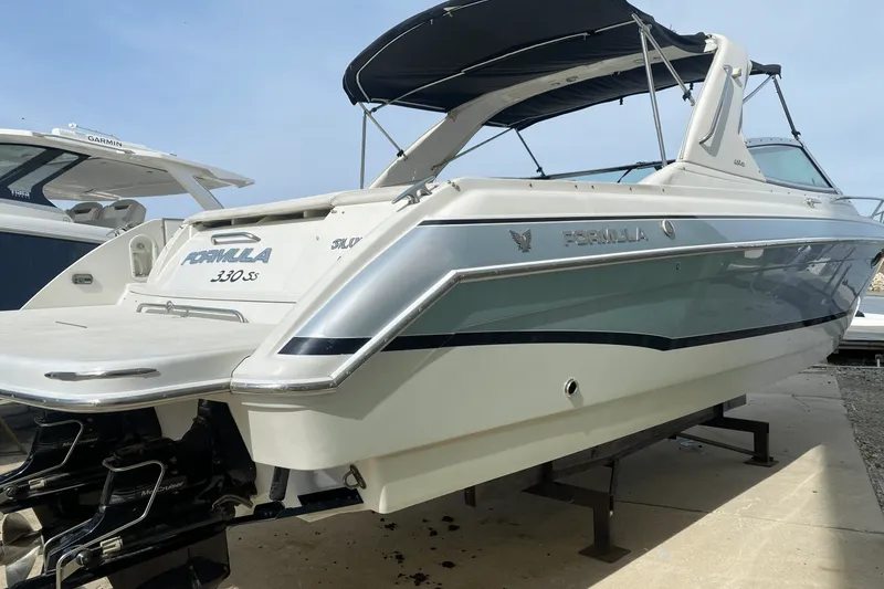 Slide: The Image of Formula 330 SS 2006 - 14