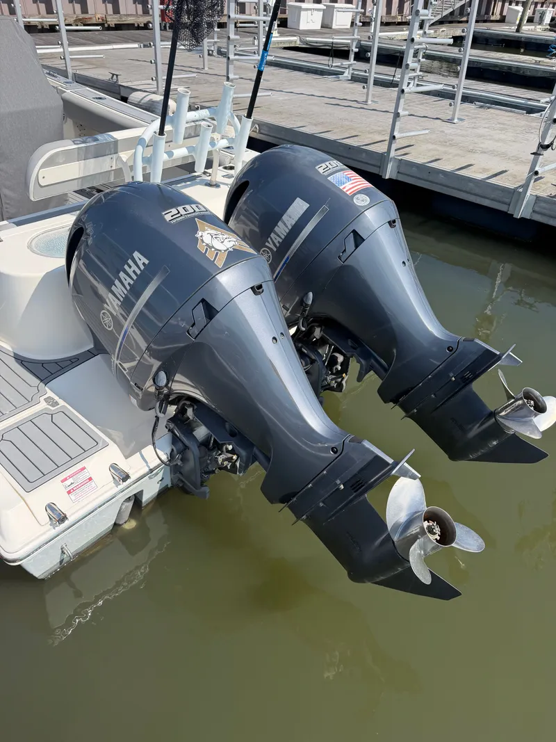 Slide: The Image of Cobia 277 Center Console 2016 - 4
