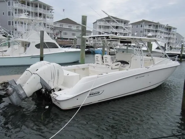Slide: The Image of Boston Whaler 32 Outrage Cuddy 2006 - 21