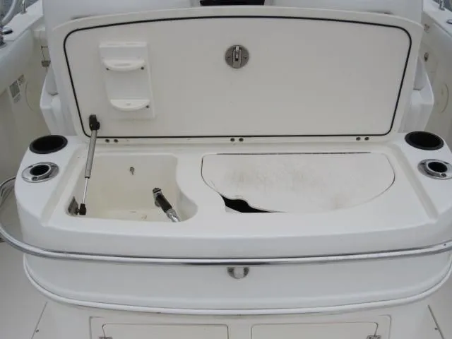 Slide: The Image of Boston Whaler 32 Outrage Cuddy 2006 - 13