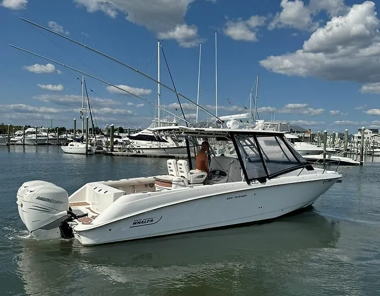 Slide: The Image of Boston Whaler 32 Outrage Cuddy 2006 - 23