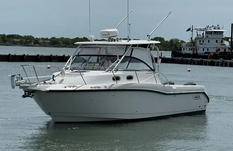 Slide: The Image of Boston Whaler 305 Conquest 2004 - 39