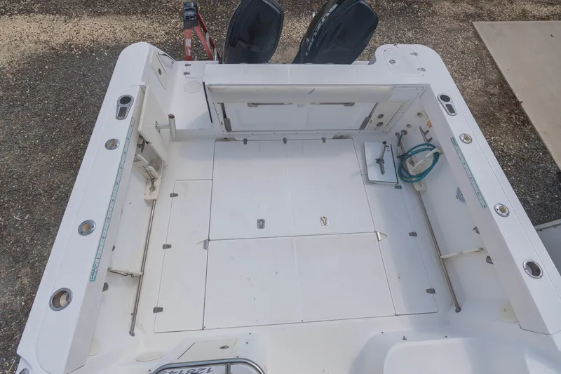 Slide: The Image of Boston Whaler 305 Conquest 2004 - 25