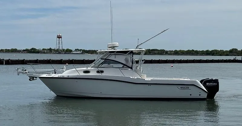 Slide: The Image of Boston Whaler 305 Conquest 2004 - 40