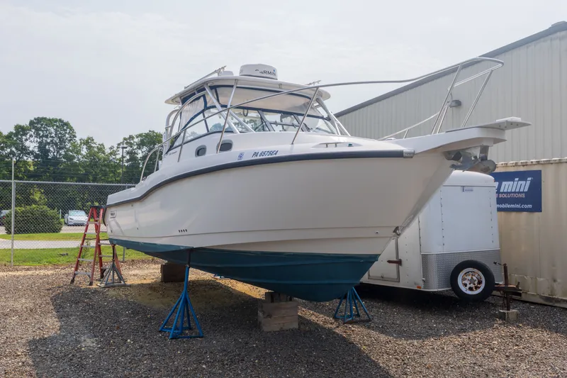 Slide: The Image of Boston Whaler 305 Conquest 2004 - 2