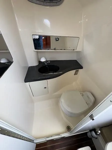 Slide: The Image of Boston Whaler 305 Conquest 2004 - 36