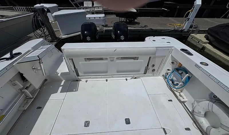 Slide: The Image of Boston Whaler 305 Conquest 2004 - 24