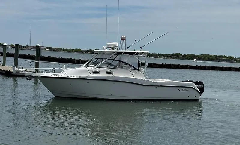 Slide: The Image of Boston Whaler 305 Conquest 2004 - 45