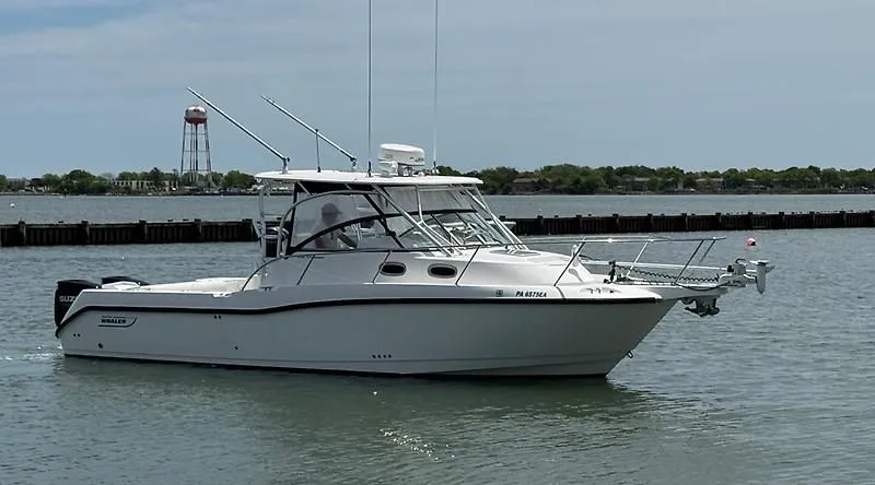 Slide: The Image of Boston Whaler 305 Conquest 2004 - 46