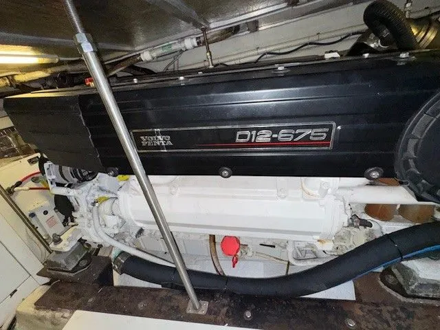 Slide: The Image of Carver Yachts 570 Voyager Pilothouse 2002 - 20