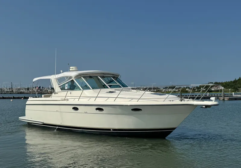 Slide: The Image of Tiara 3500 Express 1996 - 37