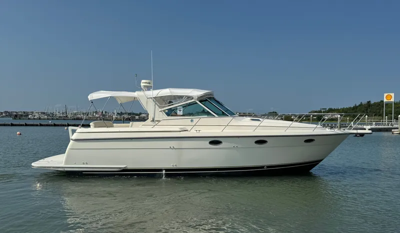 Slide: The Image of Tiara 3500 Express 1996 - 35