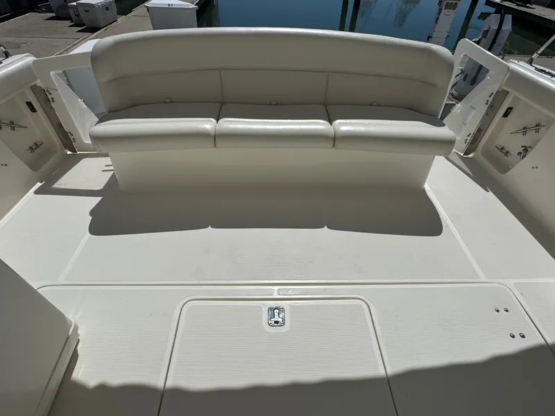 Slide: The Image of Tiara 3500 Express 1996 - 17