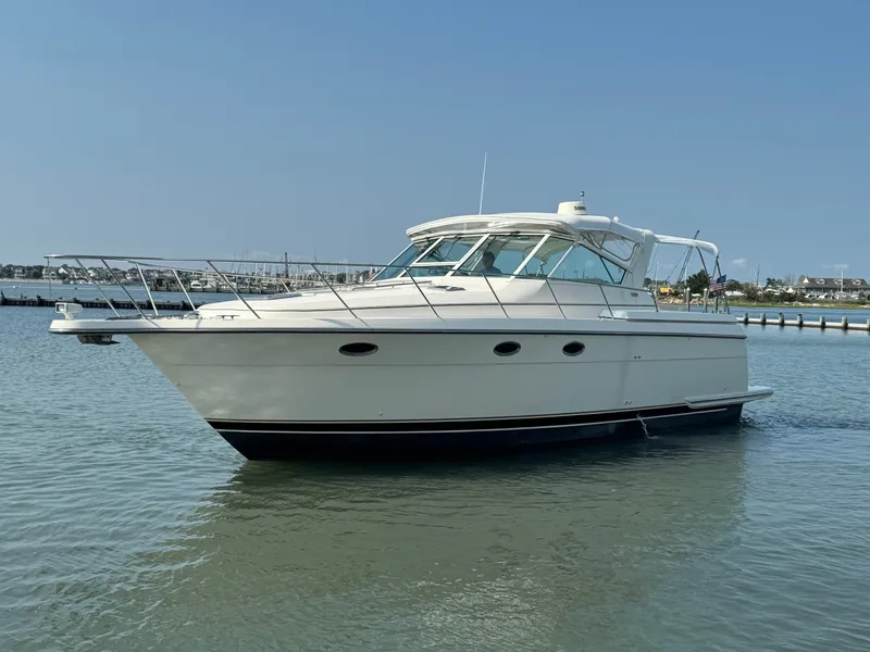 Slide: The Image of Tiara 3500 Express 1996 - 9