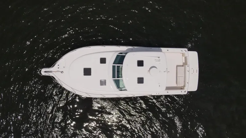 Slide: The Image of Tiara 3500 Open 2003 - 4
