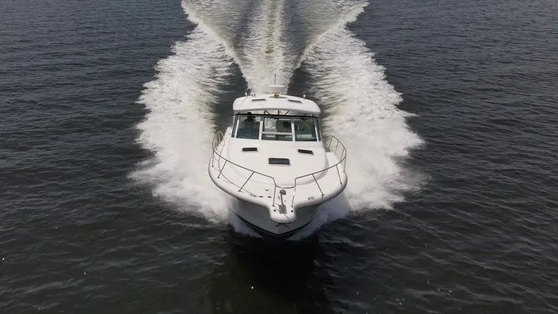 Slide: The Image of Tiara 3500 Open 2003 - 7