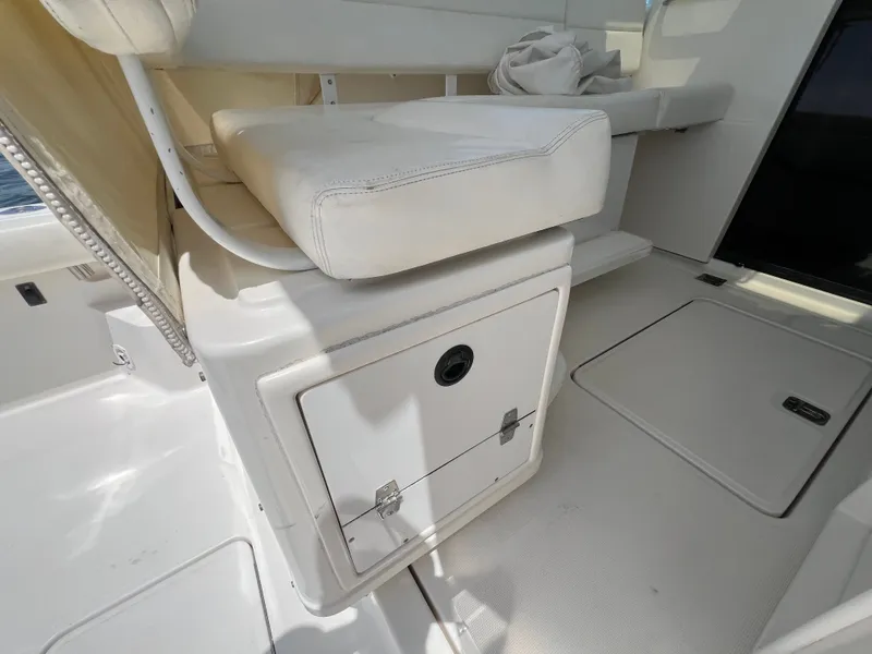 Slide: The Image of Tiara 3500 Open 2003 - 29