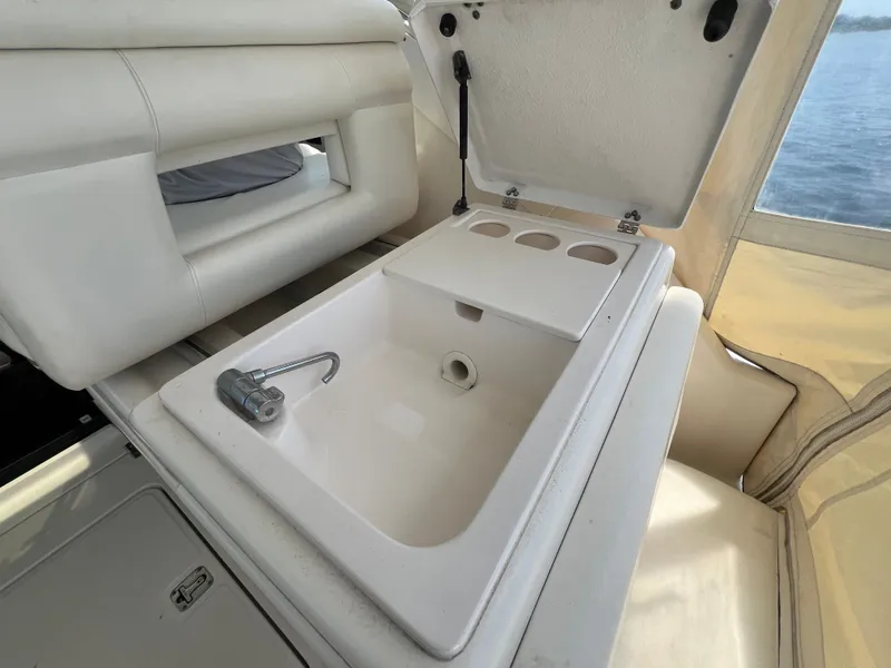 Slide: The Image of Tiara 3500 Open 2003 - 34