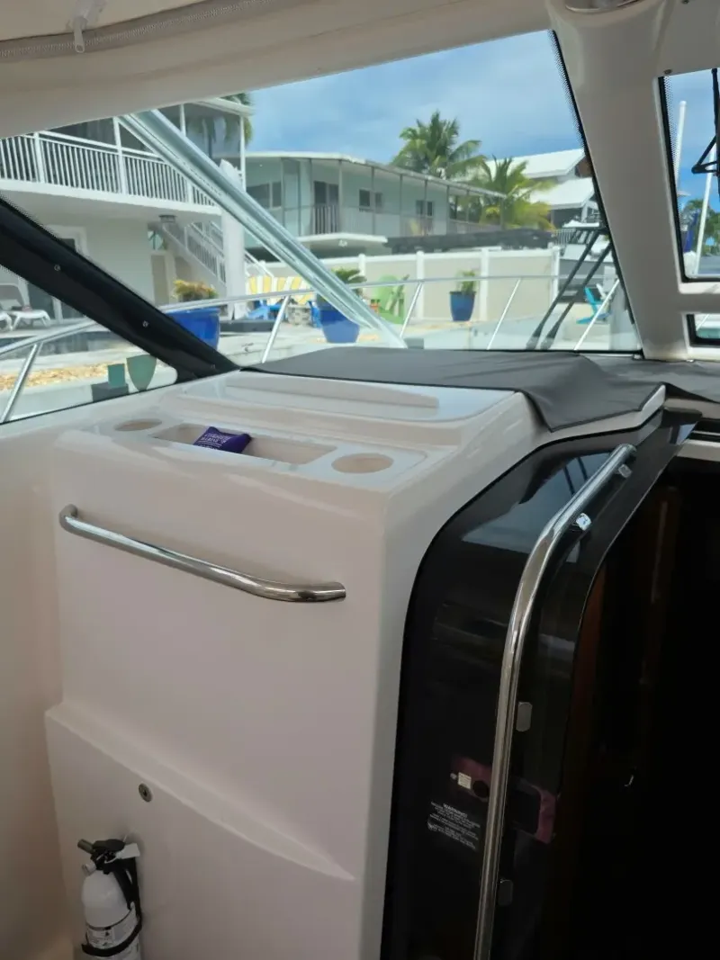 Slide: The Image of Tiara 3600 Open 2006 - 15