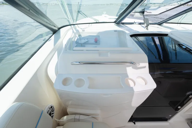 Slide: The Image of Tiara 4200 Open 2006 - 40