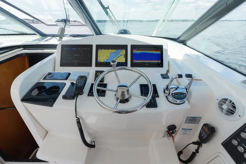 Slide: The Image of Tiara 4200 Open 2006 - 51