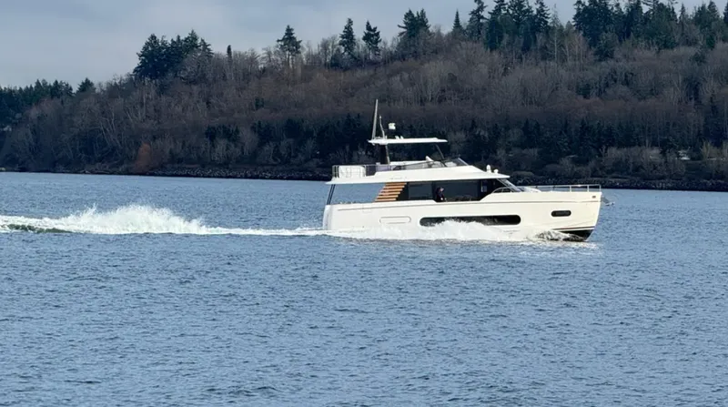 Slide: The Image of Azimut Magellano 60 2025 - 10