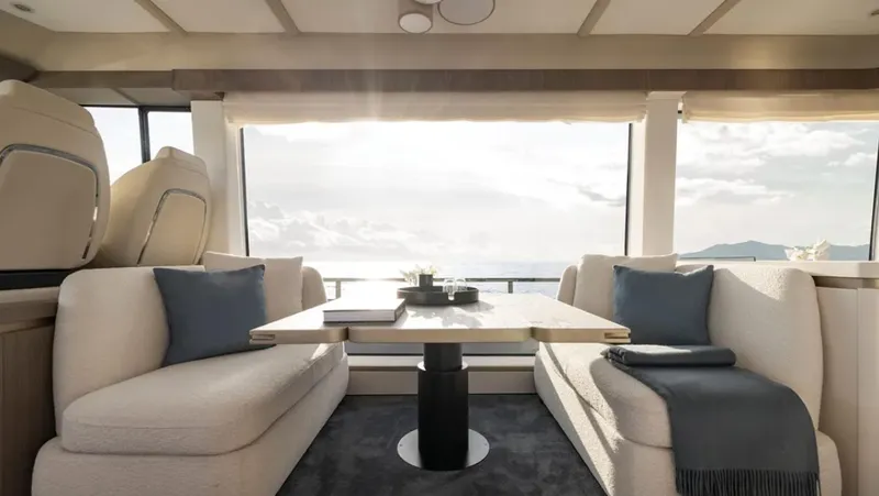 Slide: The Image of Azimut Magellano 60 2025 - 29