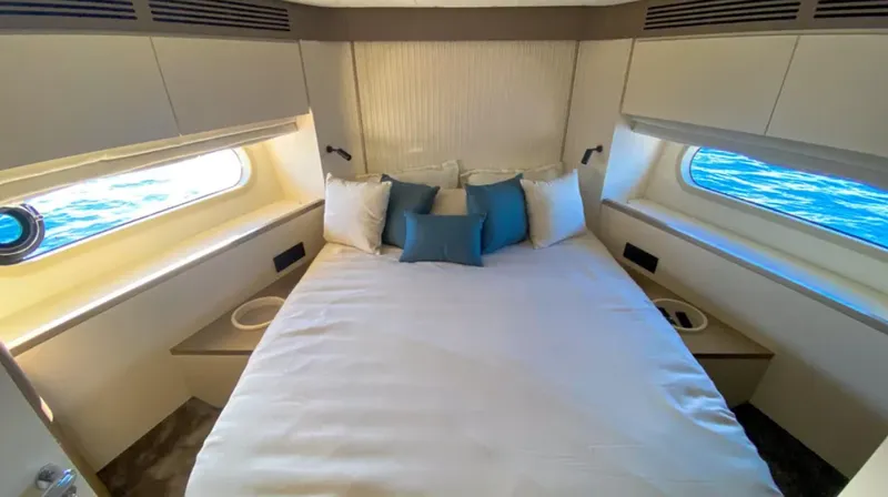 Slide: The Image of Azimut Magellano 60 2025 - 38