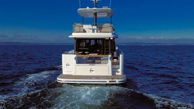 Slide: The Image of Azimut Magellano 60 2025 - 4