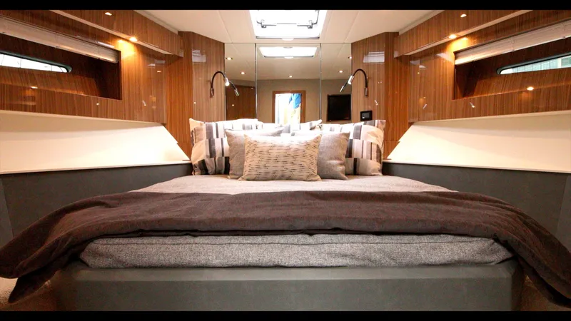 Slide: The Image of Cruisers Yachts 50 Cantius 2024 - 19