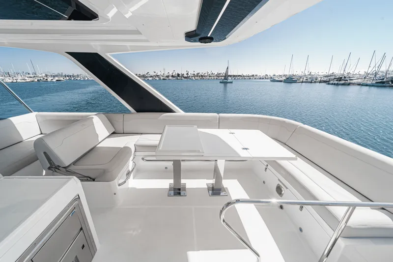 Slide: The Image of Galeon 500 FLY 2025 - 60