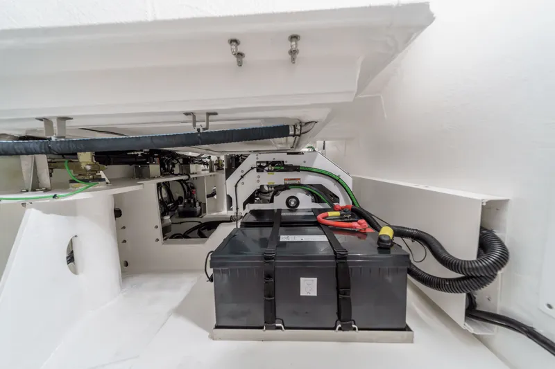 Slide: The Image of Galeon 500 FLY 2025 - 69