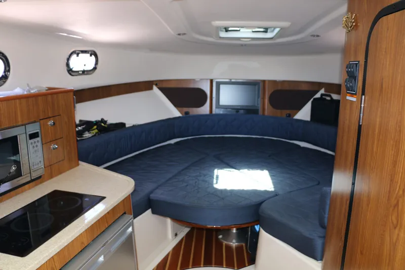Slide: The Image of Pursuit 345 Offshore 2010 - 29