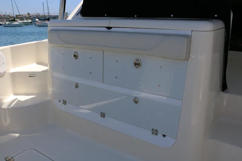 Slide: The Image of Pursuit 345 Offshore 2010 - 19
