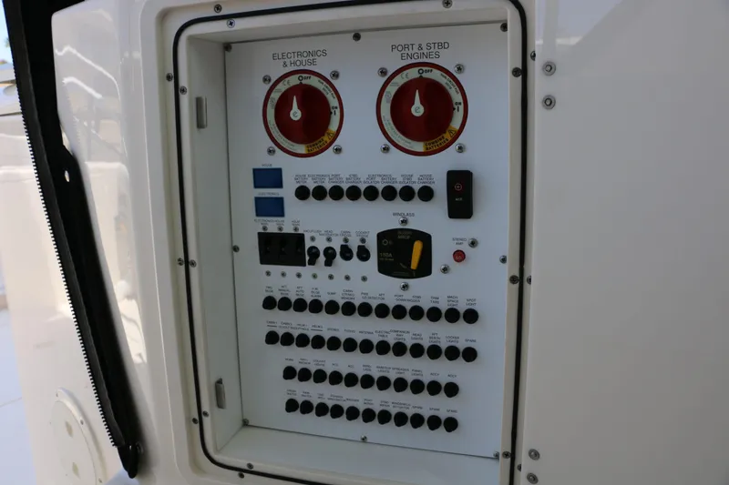 Slide: The Image of Pursuit 345 Offshore 2010 - 27