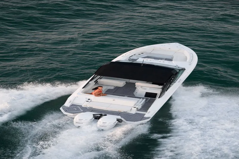 Slide: The Image of Cruisers 338 OB 2020 - 7