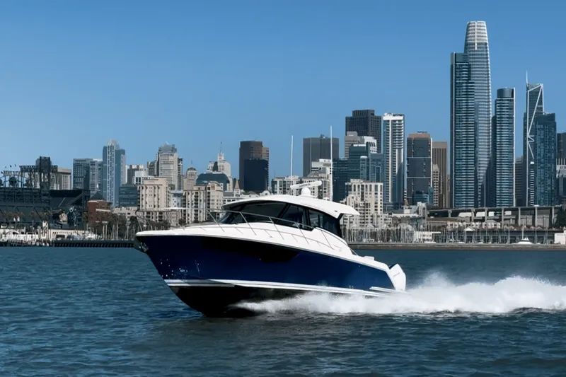 Slide: The Image of Tiara LE 43 2025 - 0