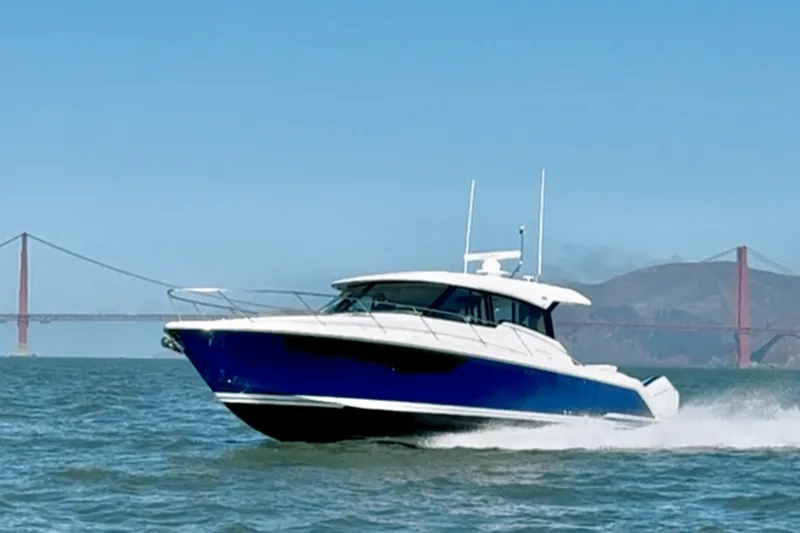 Slide: The Image of Tiara LE 43 2025 - 1