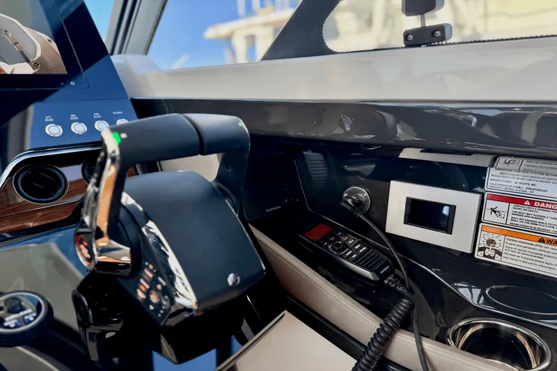 Slide: The Image of Tiara LE 43 2025 - 40