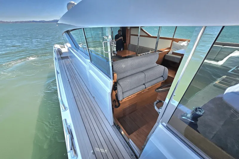 Slide: The Image of Delta CARBON 54 2018 - 25