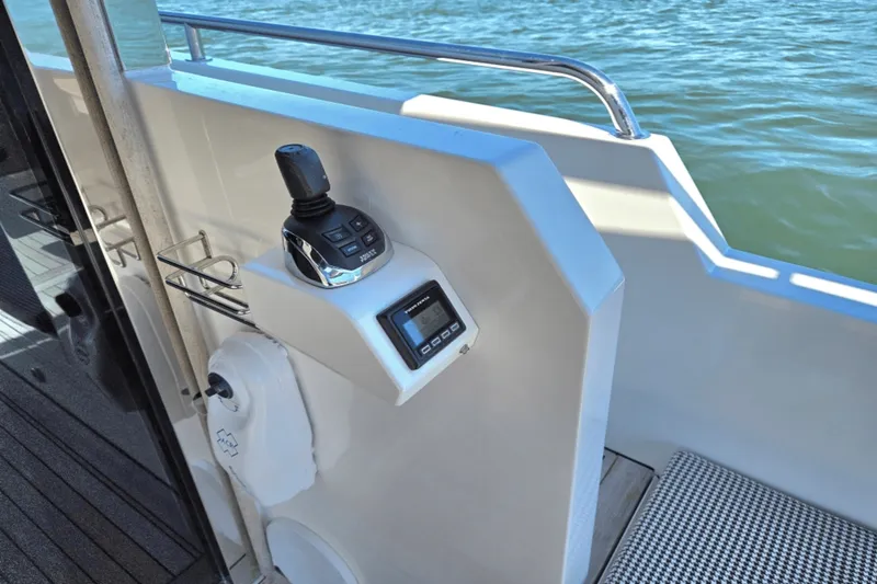 Slide: The Image of Delta CARBON 54 2018 - 32