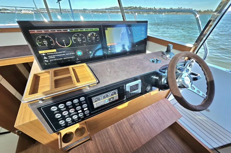 Slide: The Image of Delta CARBON 54 2018 - 45